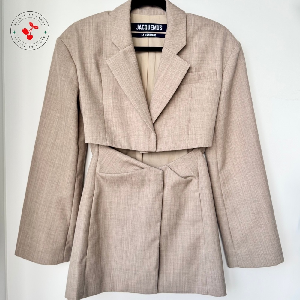 Jacquemus La Montagne La Veste Arles Blazer Mini Dress in Beige